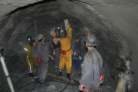 普宁工程爆破中的危险因素分析以及应对工程爆破危险的措施